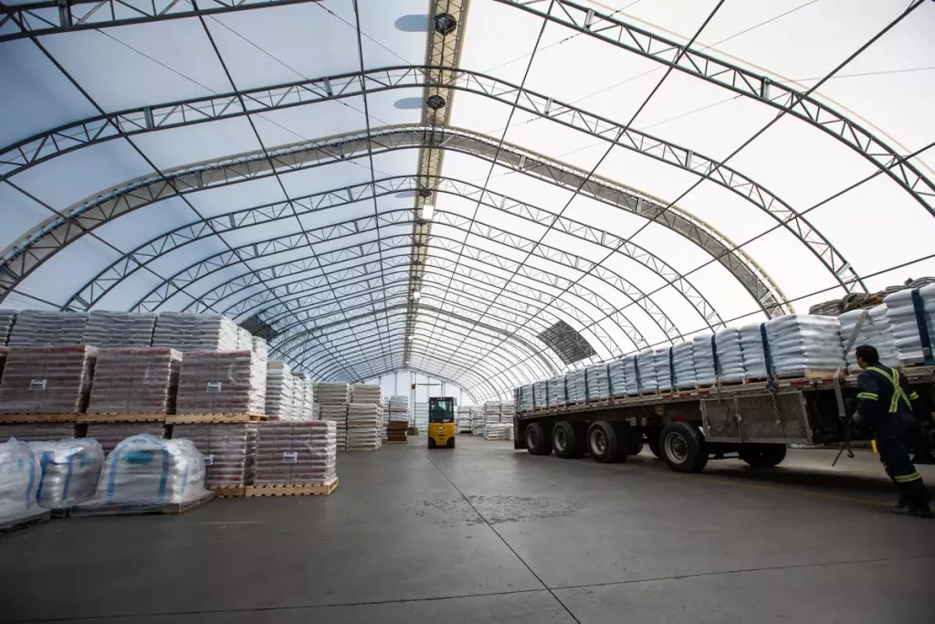 Bâtiments Commerciaux en Toile