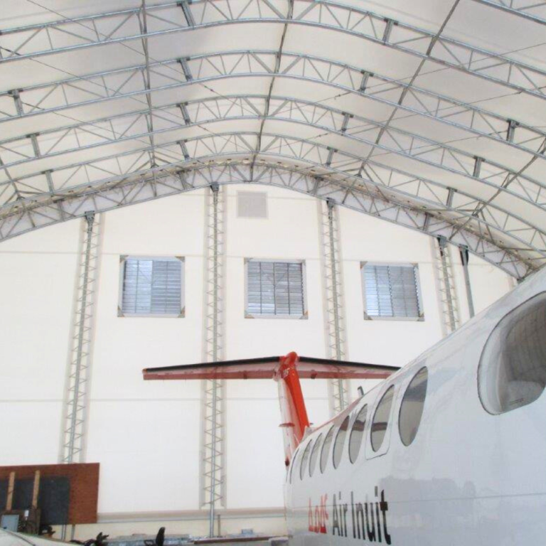 Bâtiment aéroportuaire 1 bâtiment aéroportuaire - air inuit