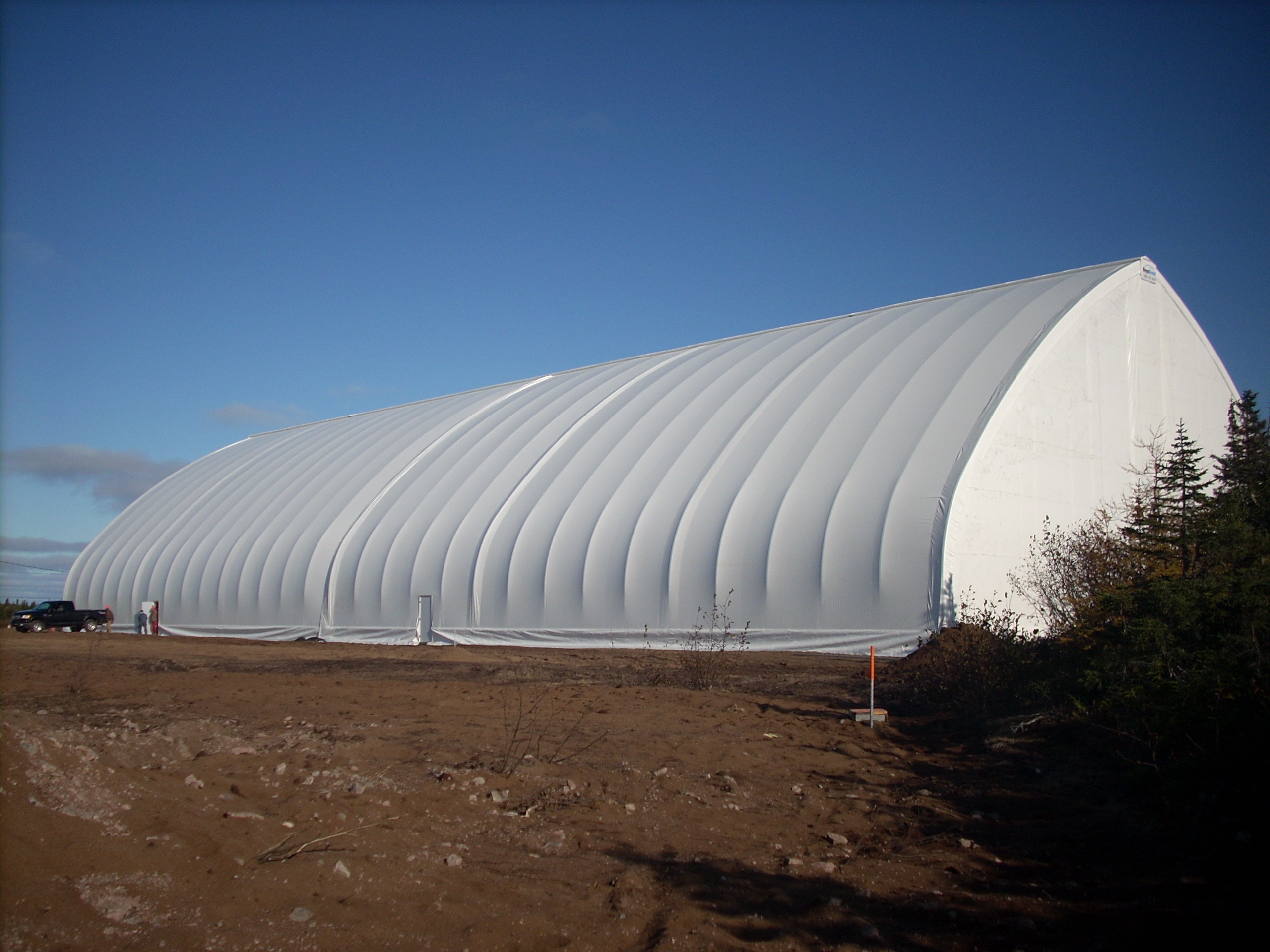 Bâtiment grande portée de la série 100 par MegaDome